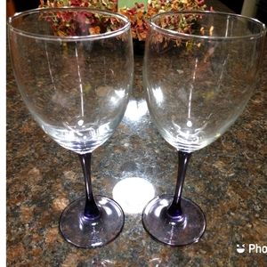 Set Of 2 Beautiful Purple Stemmed Wine Glasses